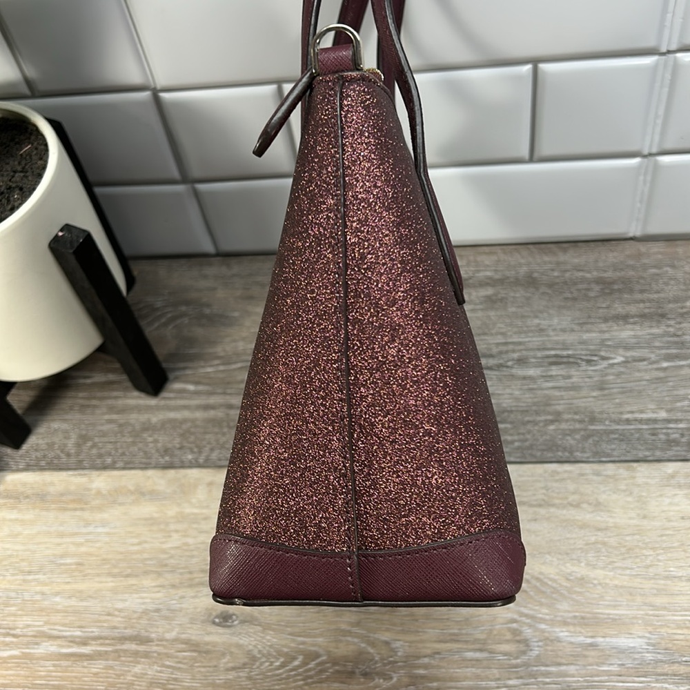 Kate Spade burgundy glitter crossbody satchel with matching wallet - Picture 4 of 16